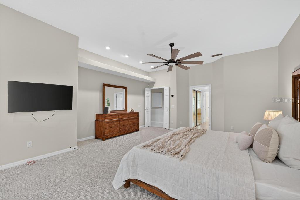 Image 43 of 100 For 146 Wisteria Drive