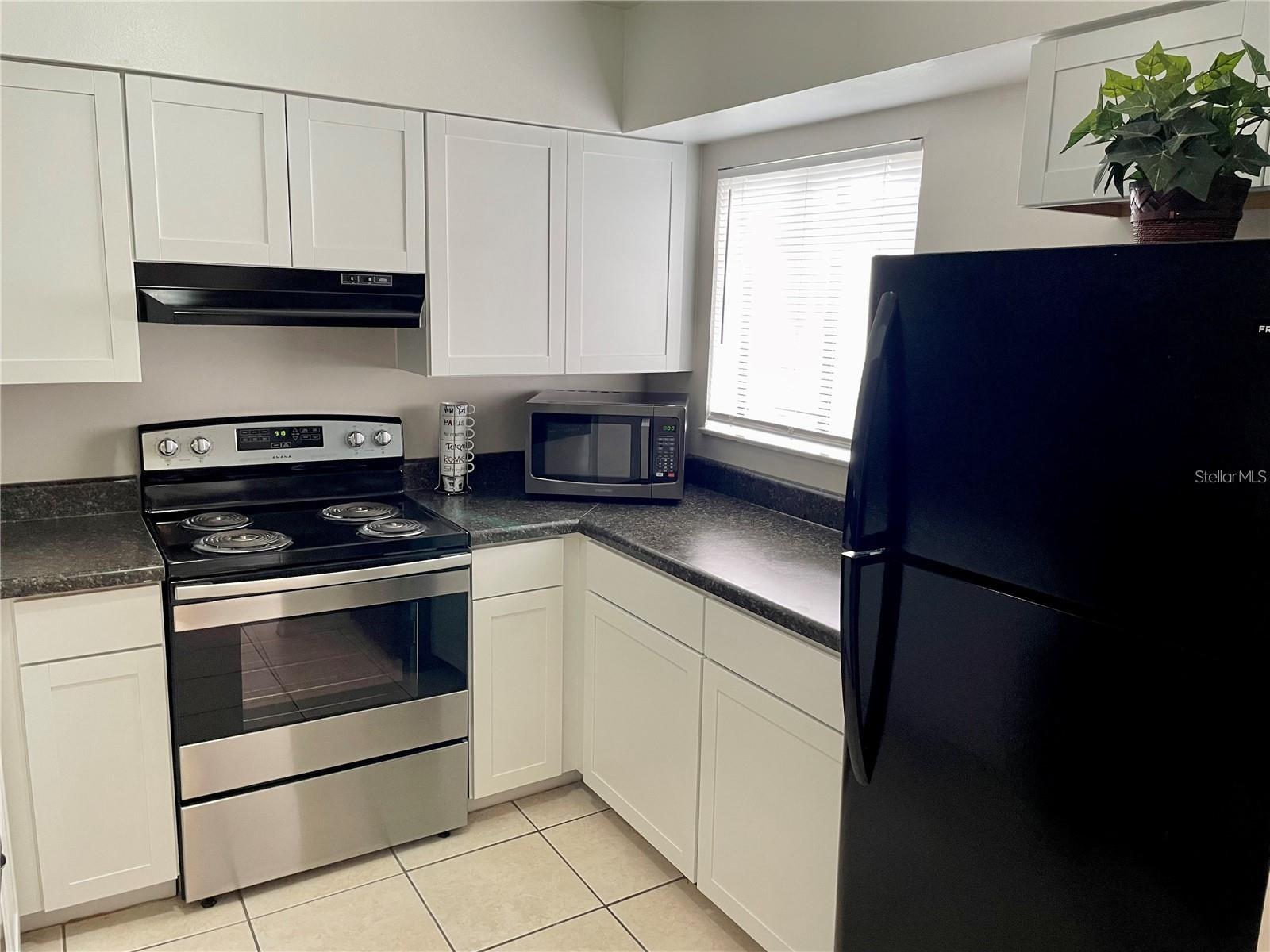 Image 3 of 15 For 330 Scottsdale Square 330