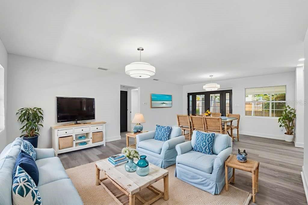 Image 10 of 32 For 2491 Coronado Way