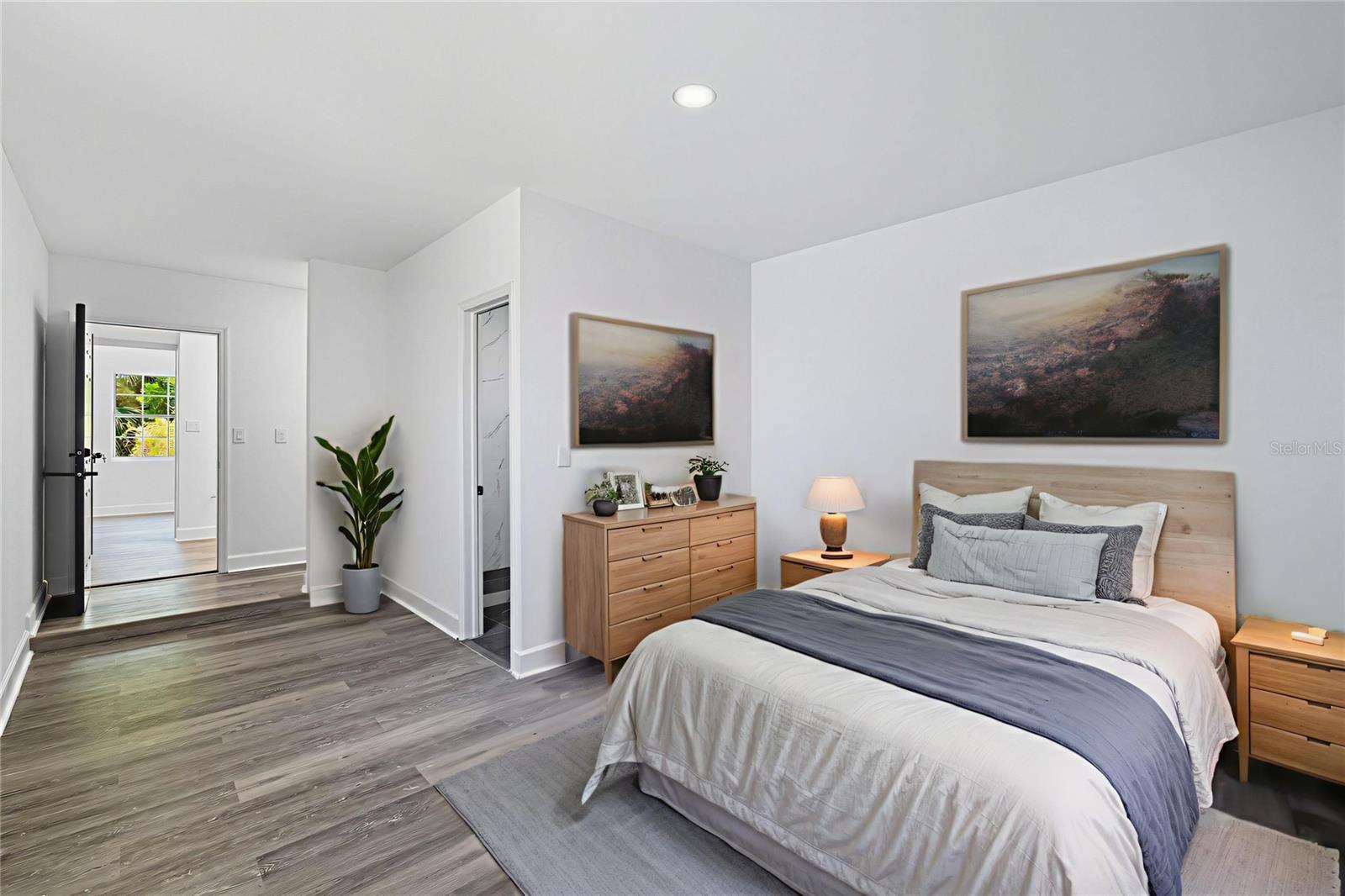 Image 14 of 32 For 2491 Coronado Way