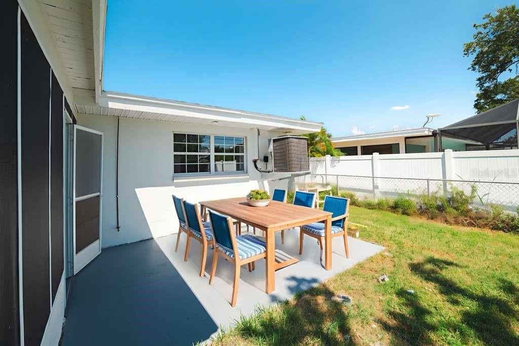 Image 21 of 32 For 2491 Coronado Way