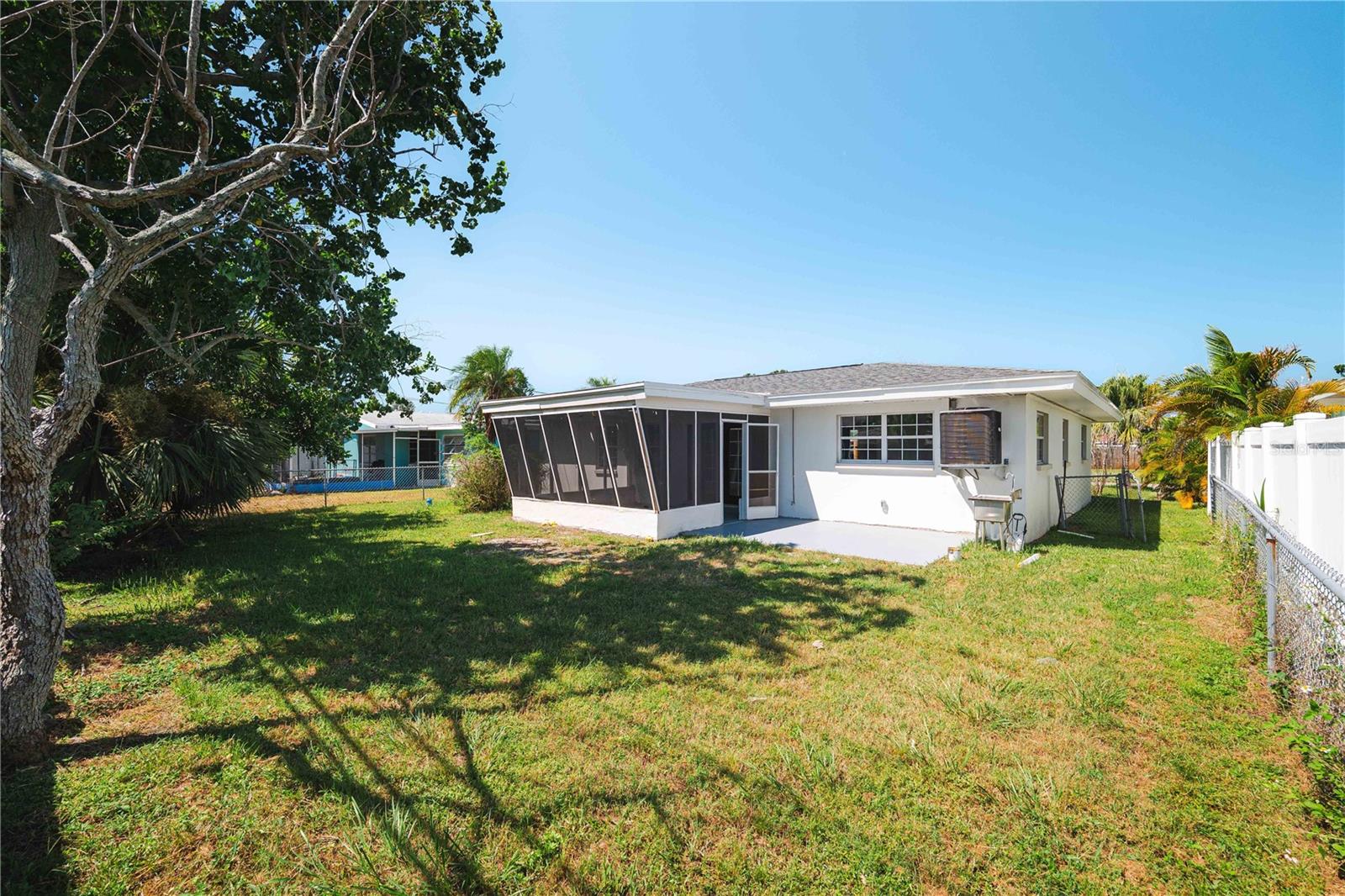 Image 22 of 32 For 2491 Coronado Way
