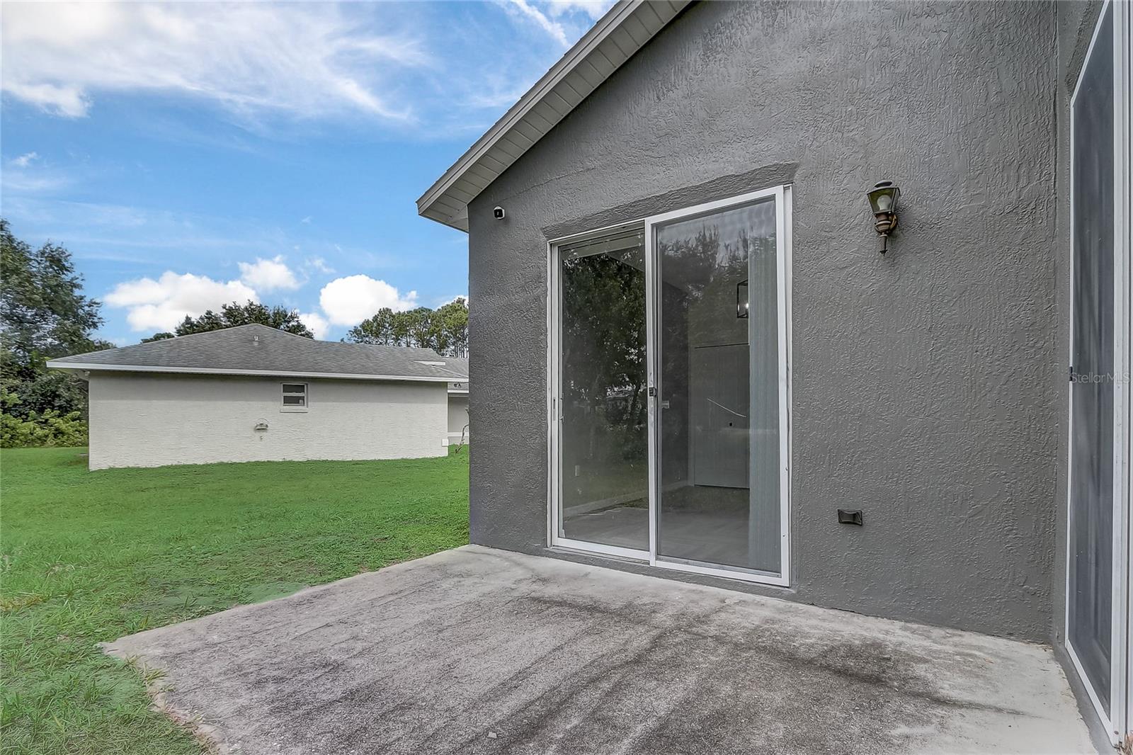 Image 33 of 40 For 1023 Embrun Court