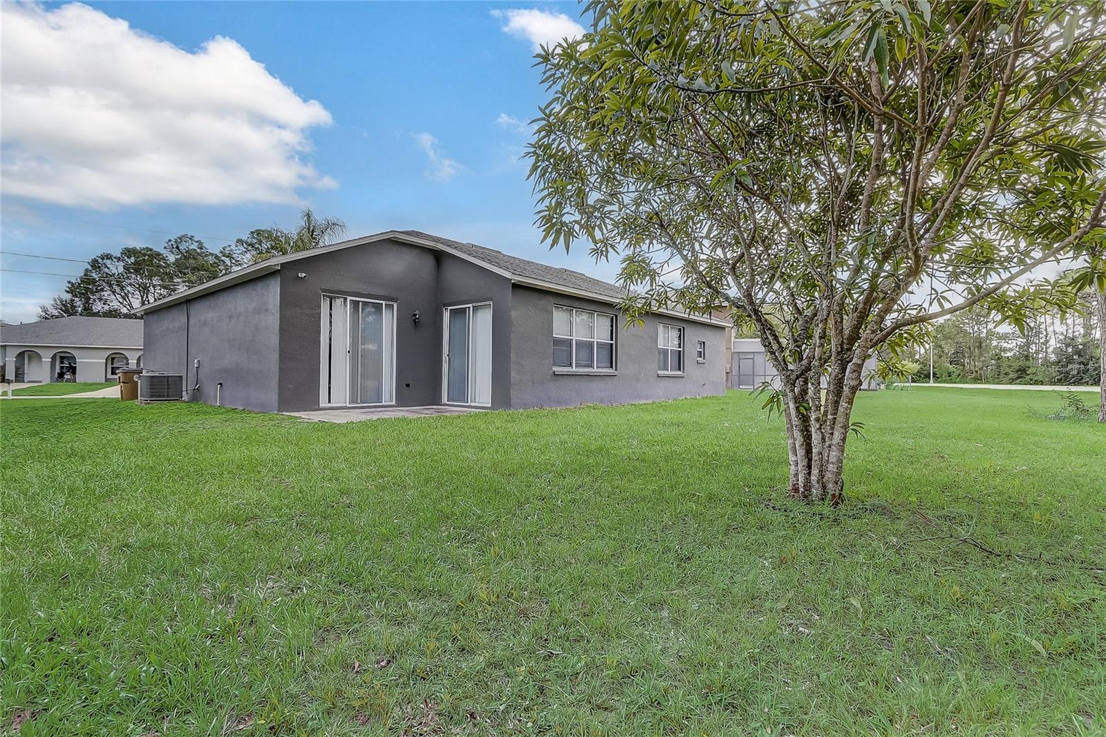 Image 36 of 40 For 1023 Embrun Court