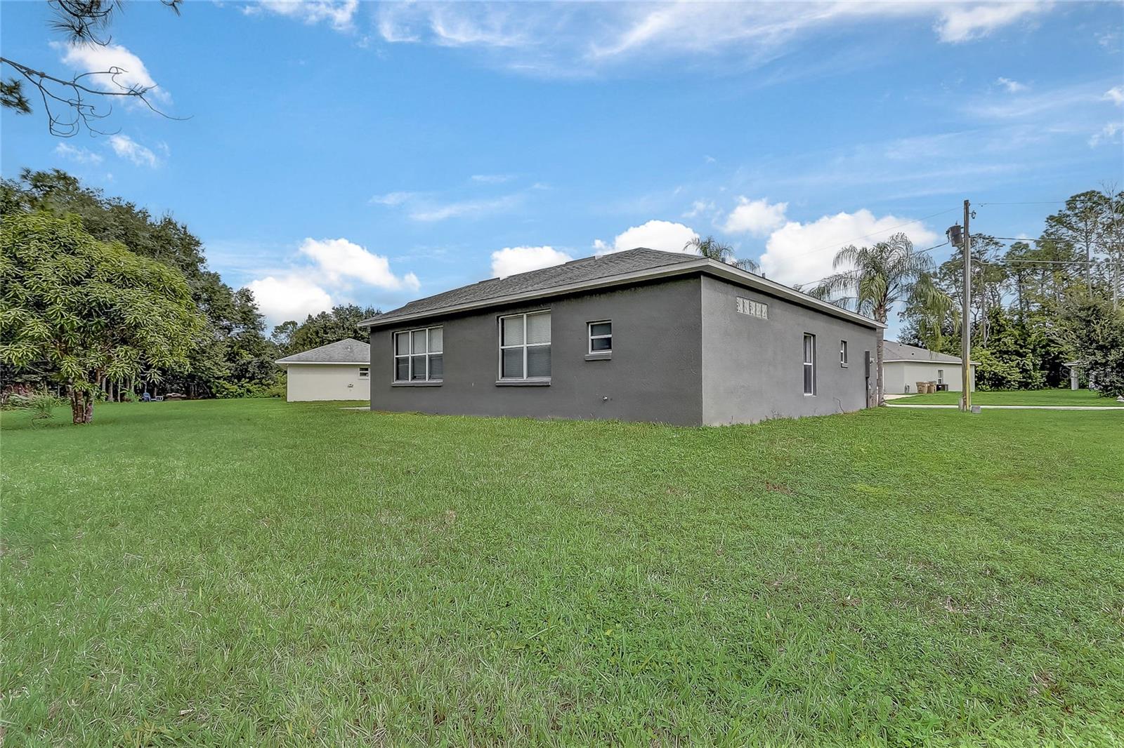 Image 38 of 40 For 1023 Embrun Court