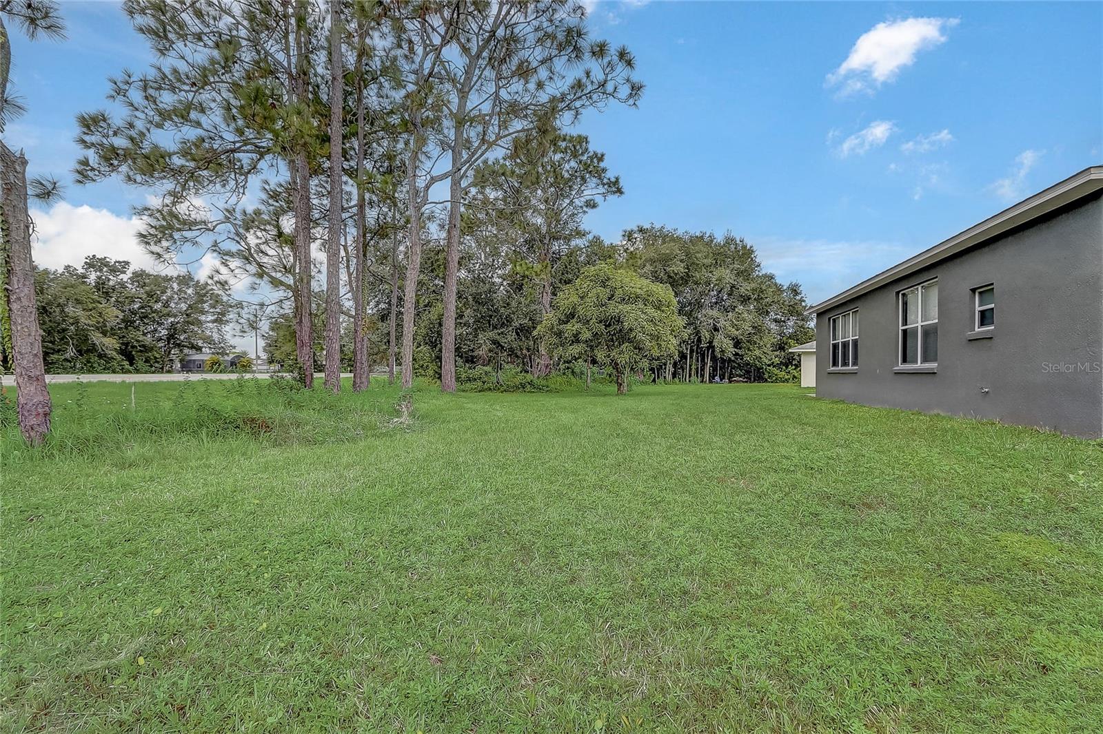 Image 39 of 40 For 1023 Embrun Court