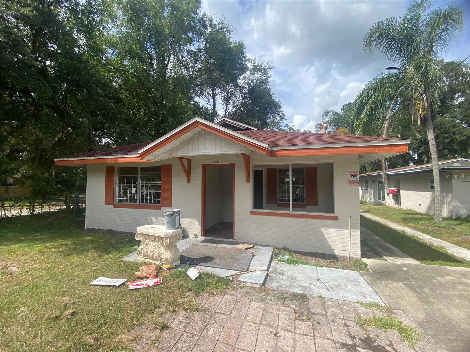 Image 4 of 18 For 414 Sunset Drive