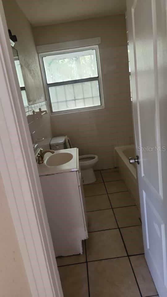Image 6 of 18 For 414 Sunset Drive