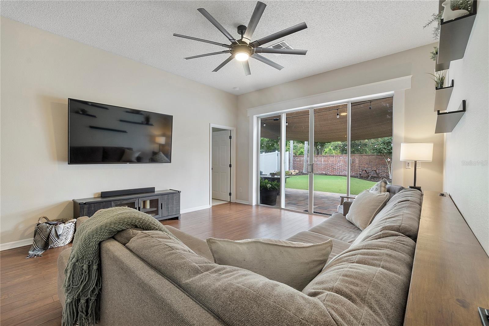 Image 10 of 35 For 3329 Foxcroft Circle