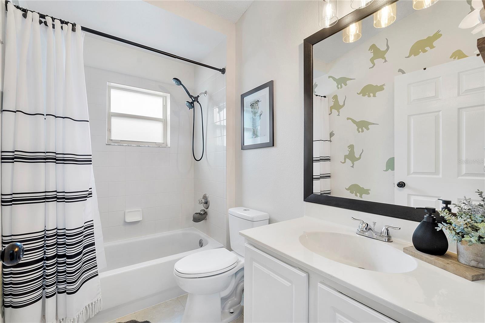 Image 19 of 35 For 3329 Foxcroft Circle