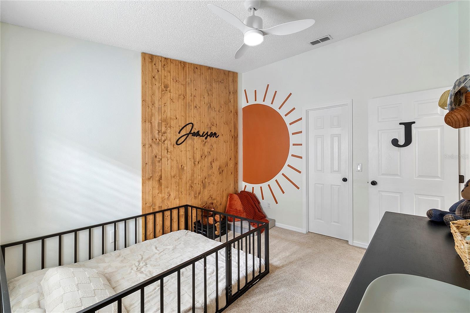 Image 21 of 35 For 3329 Foxcroft Circle