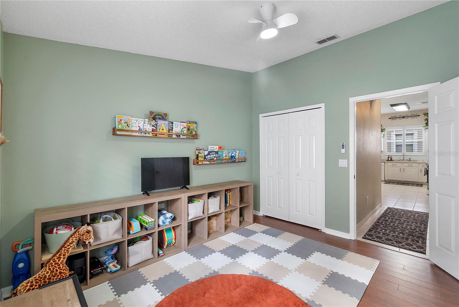 Image 24 of 35 For 3329 Foxcroft Circle