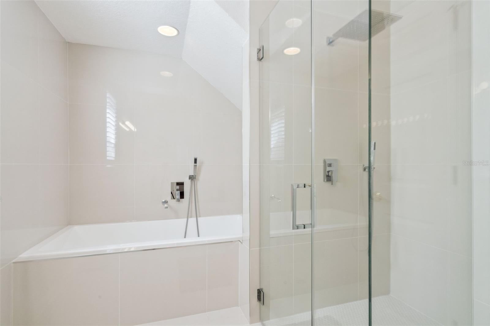 Image 33 of 90 For 1135 Mosaic Drive