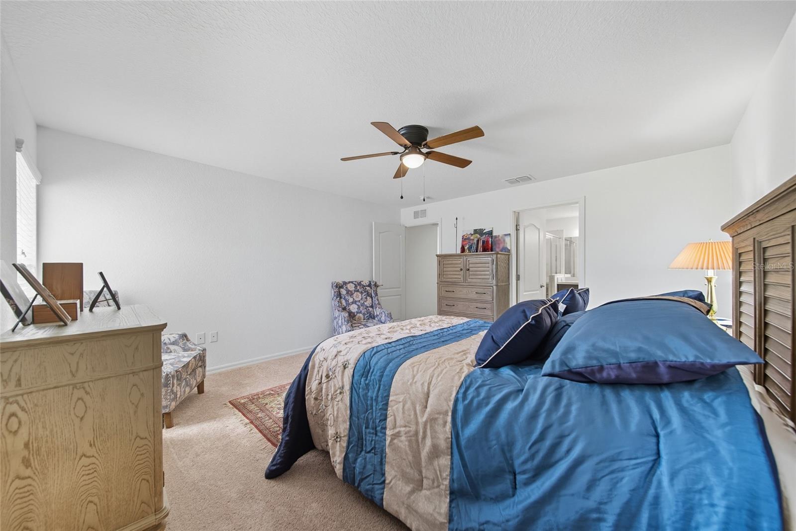 Image 12 of 31 For 4833 Drake Avenue
