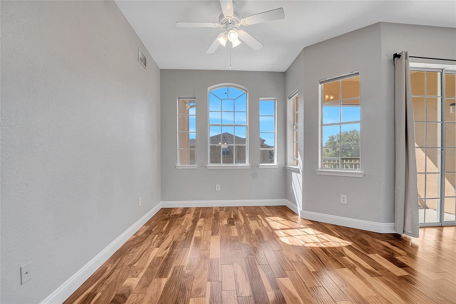 Image 18 of 40 For 617 Terrace Ridge Circle 617