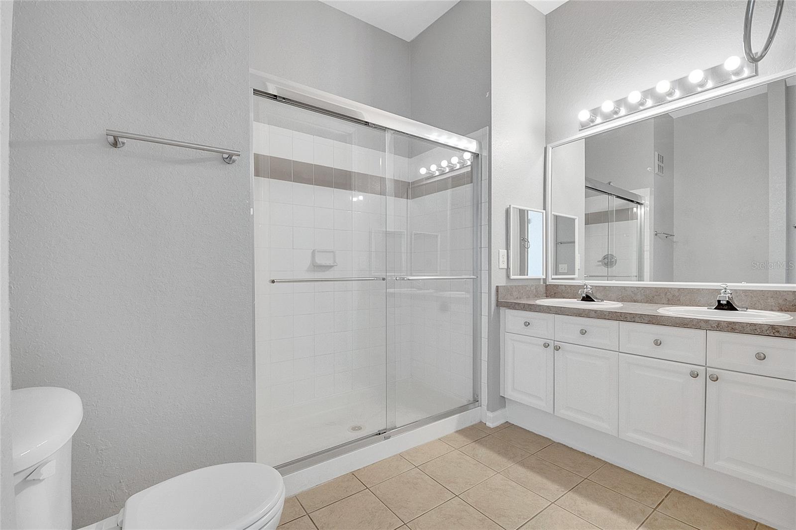 Image 26 of 40 For 617 Terrace Ridge Circle 617