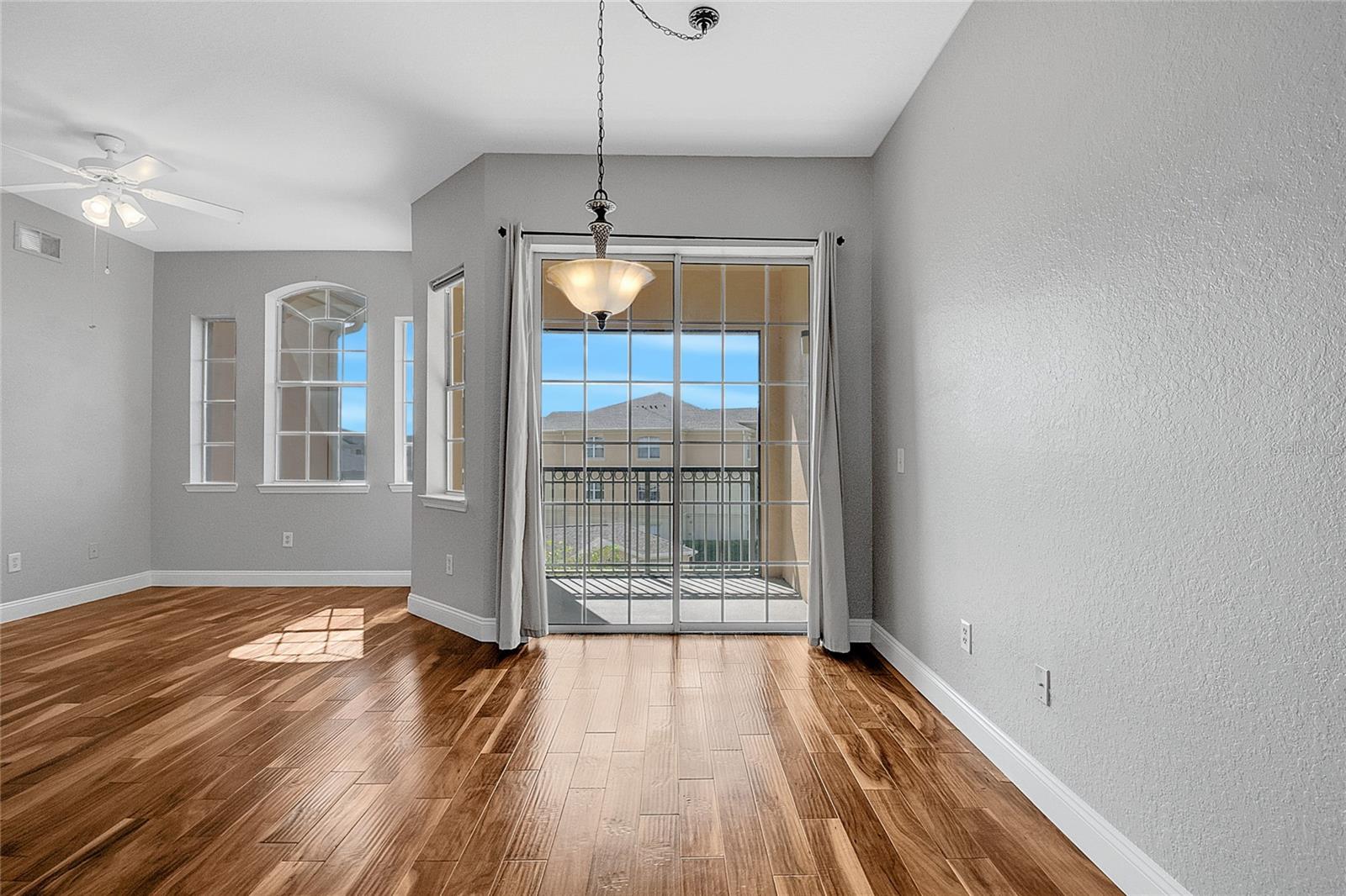 Image 6 of 40 For 617 Terrace Ridge Circle 617