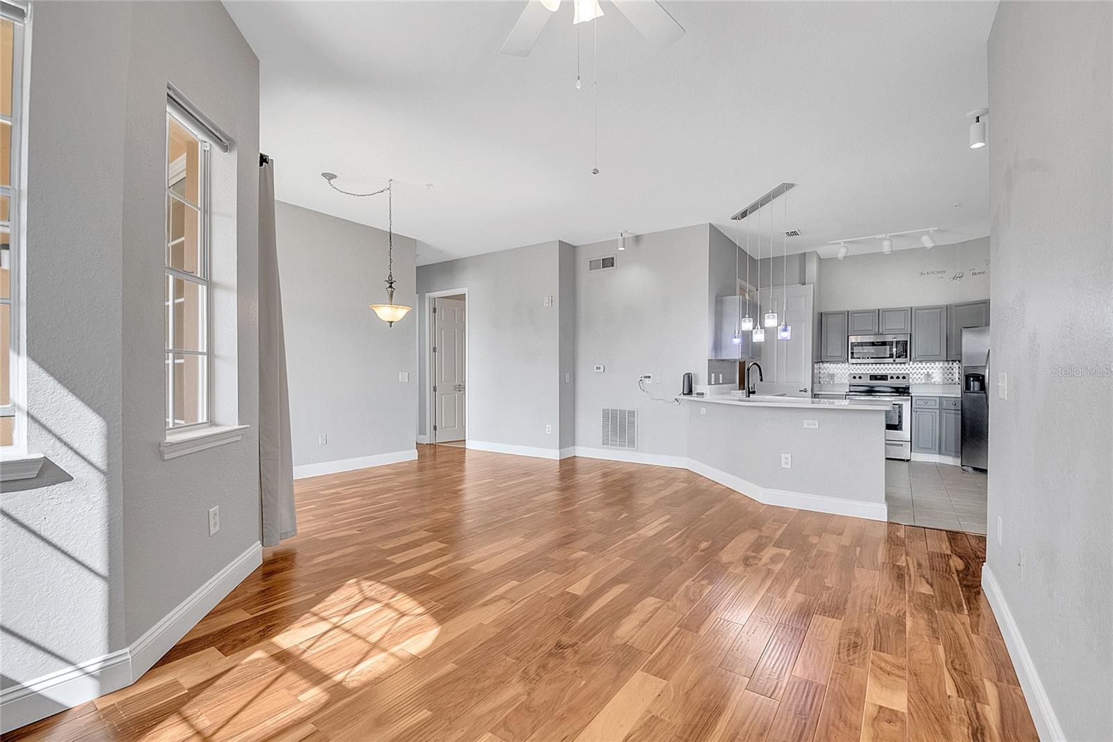 Image 7 of 40 For 617 Terrace Ridge Circle 617