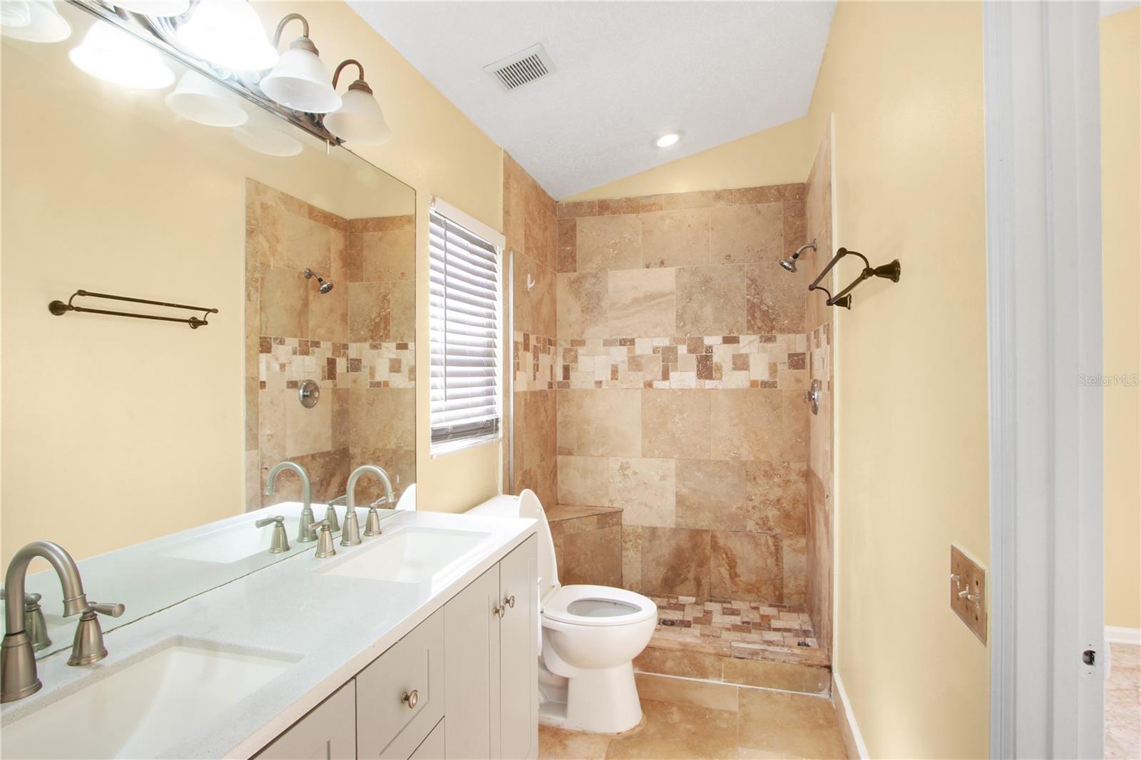 Image 10 of 22 For 126 Weathersfield Avenue