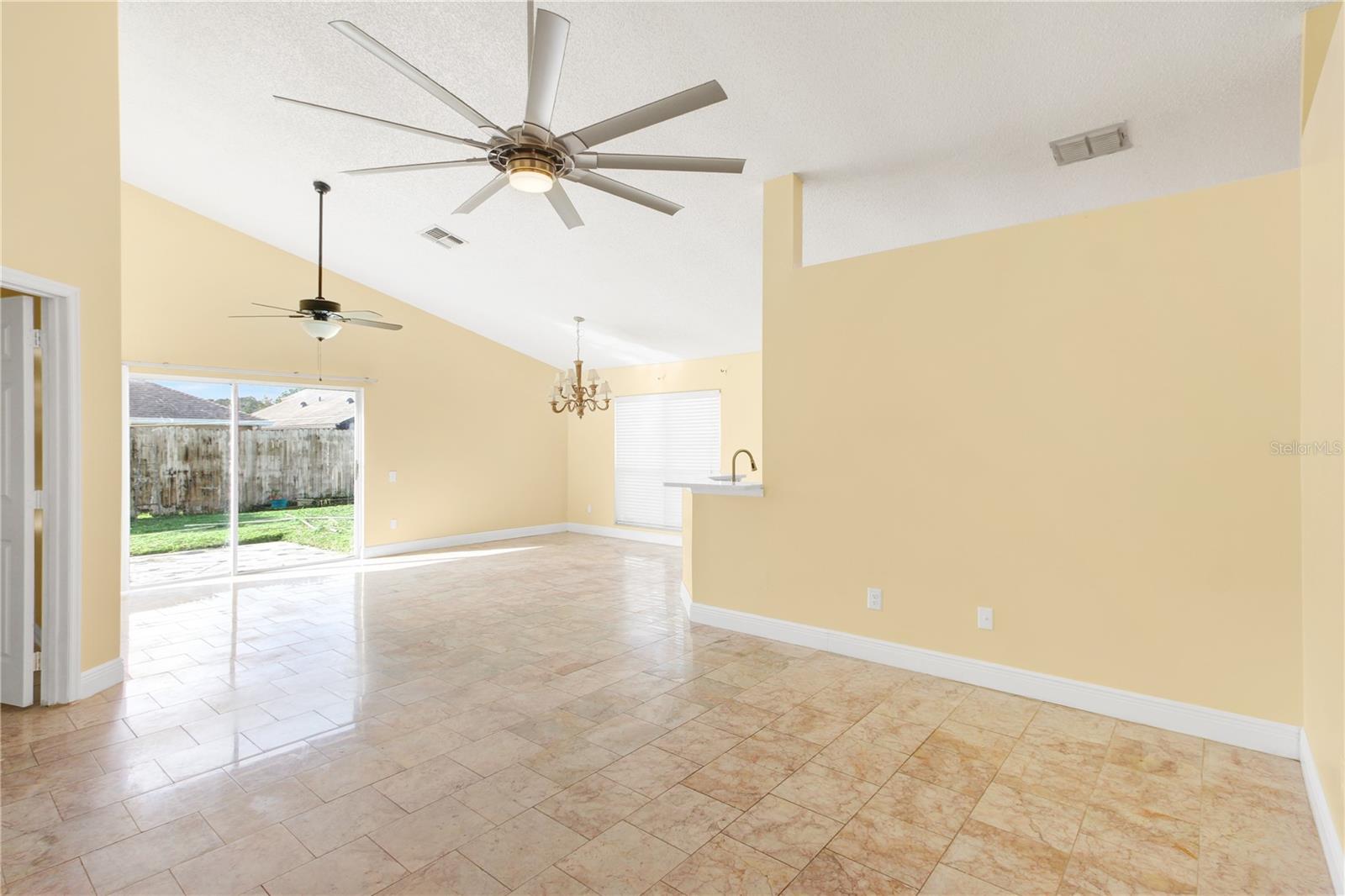 Image 20 of 22 For 126 Weathersfield Avenue