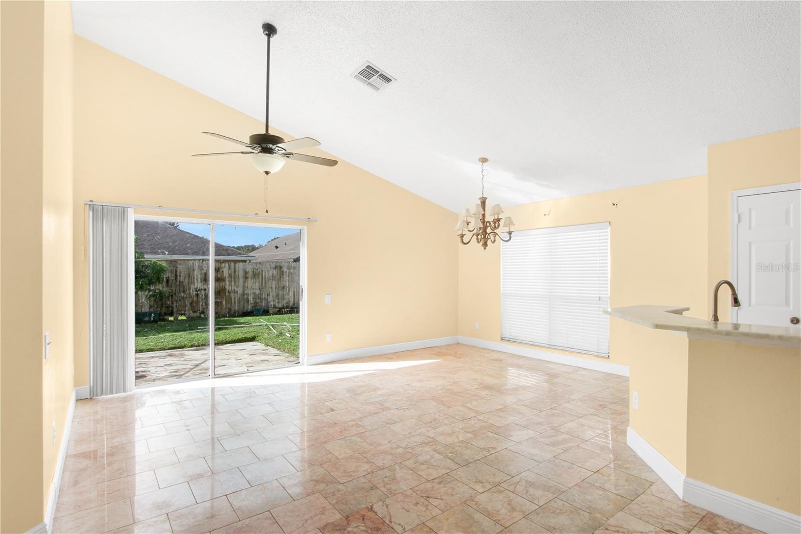 Image 6 of 22 For 126 Weathersfield Avenue
