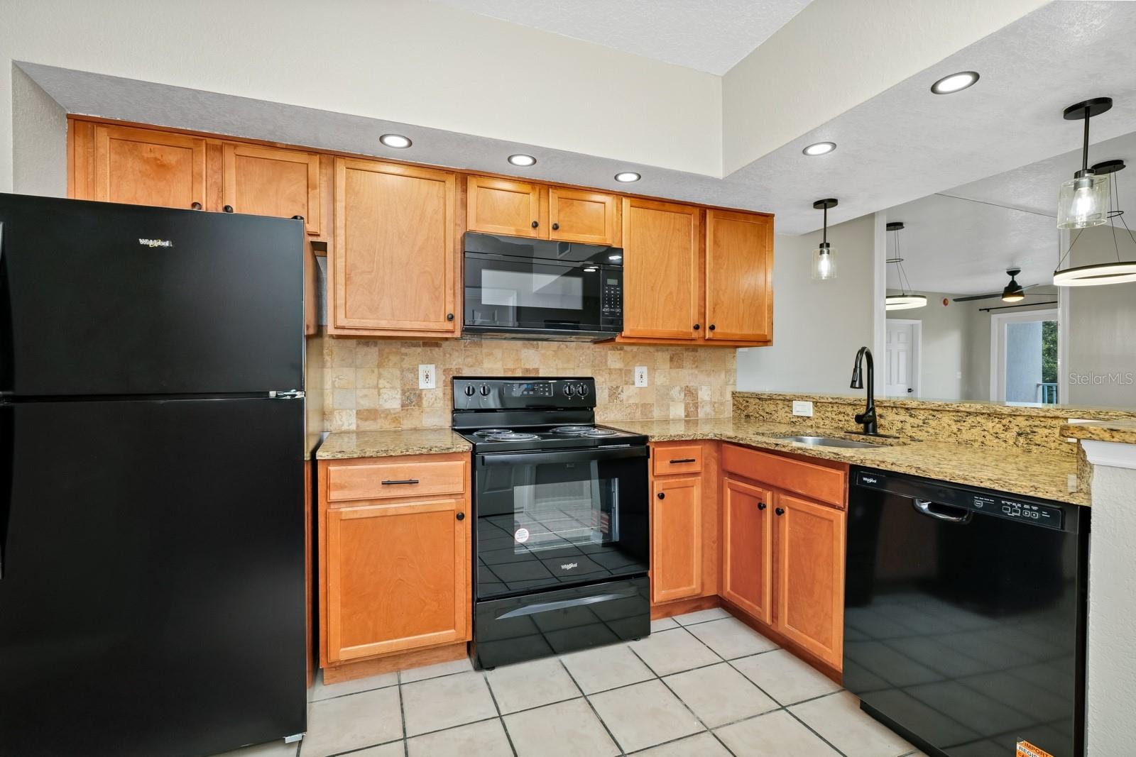 Image 23 of 54 For 2954 Sadina Street 201