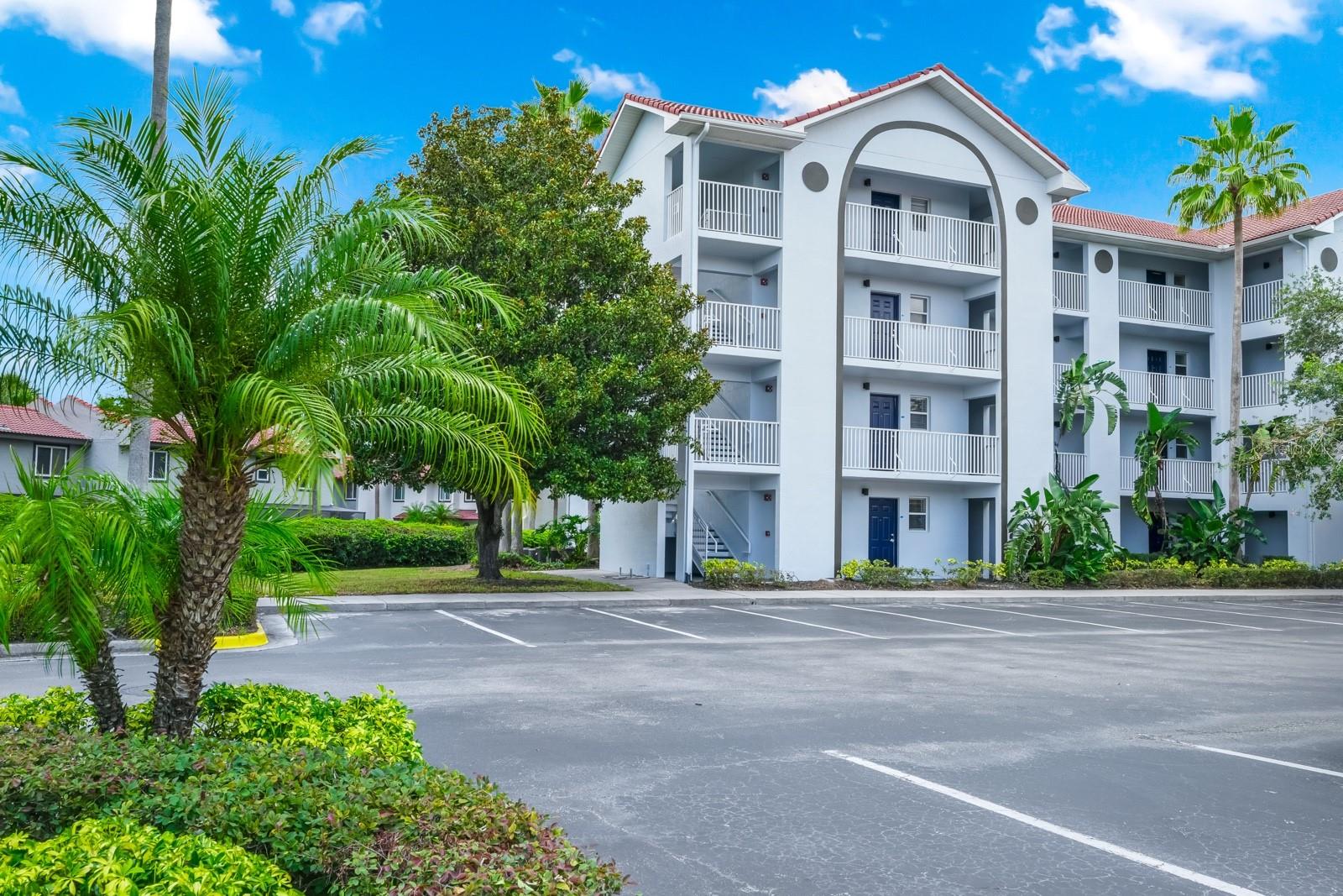 Image 3 of 54 For 2954 Sadina Street 201