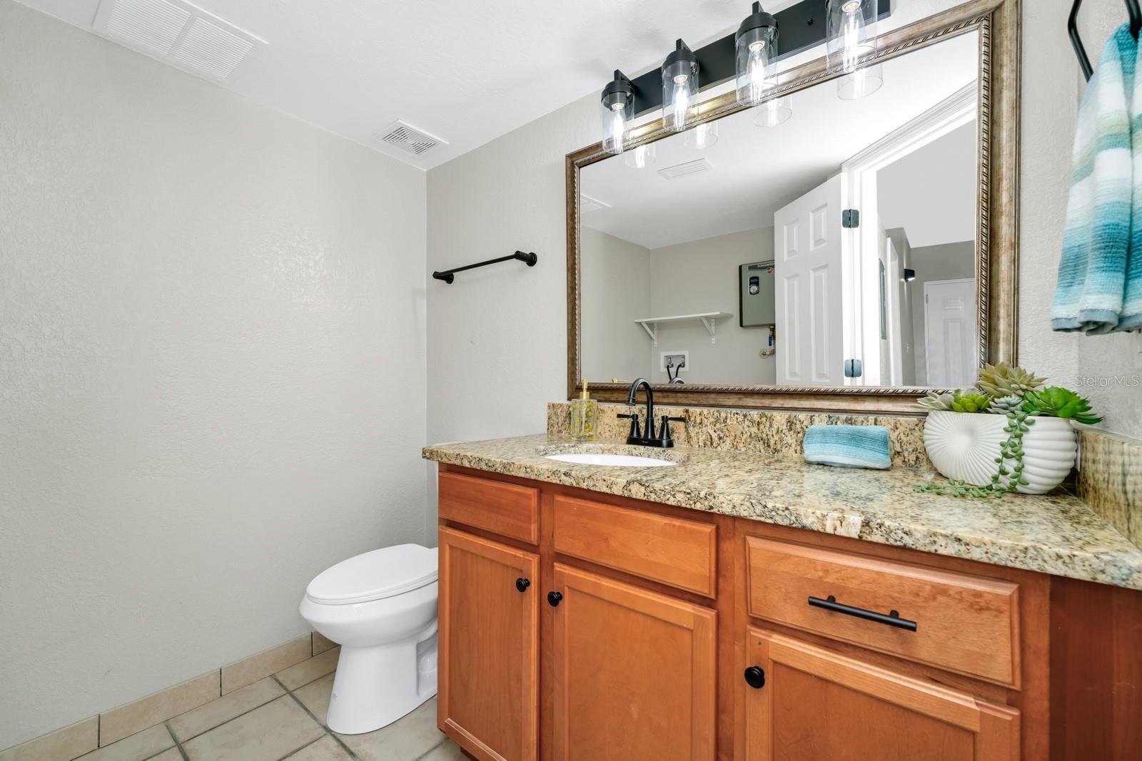 Image 32 of 54 For 2954 Sadina Street 201