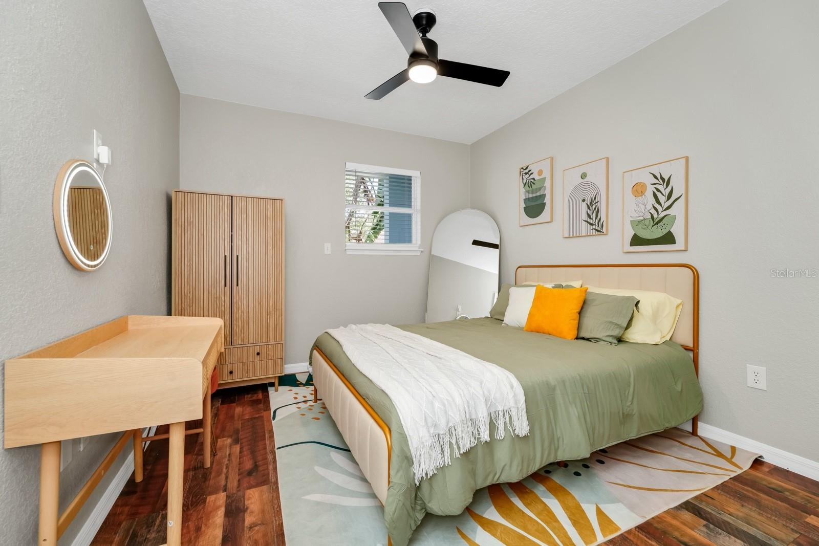 Image 38 of 54 For 2954 Sadina Street 201