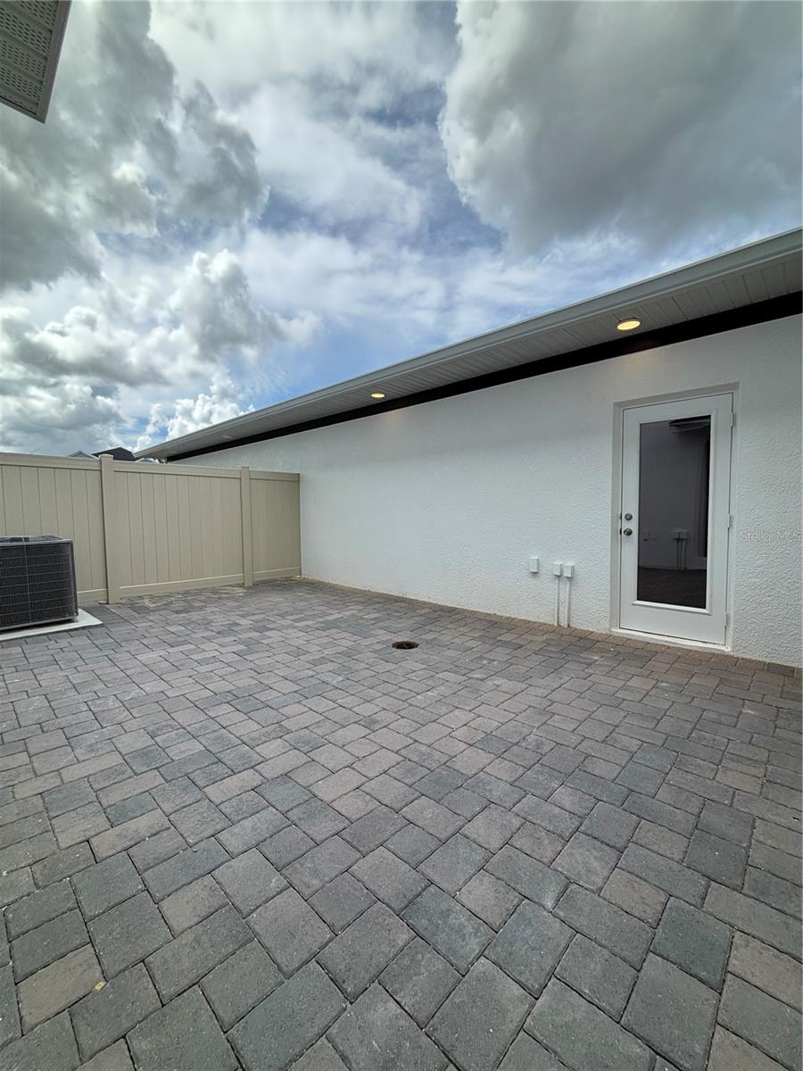 Image 15 of 32 For 660 Pothos Street