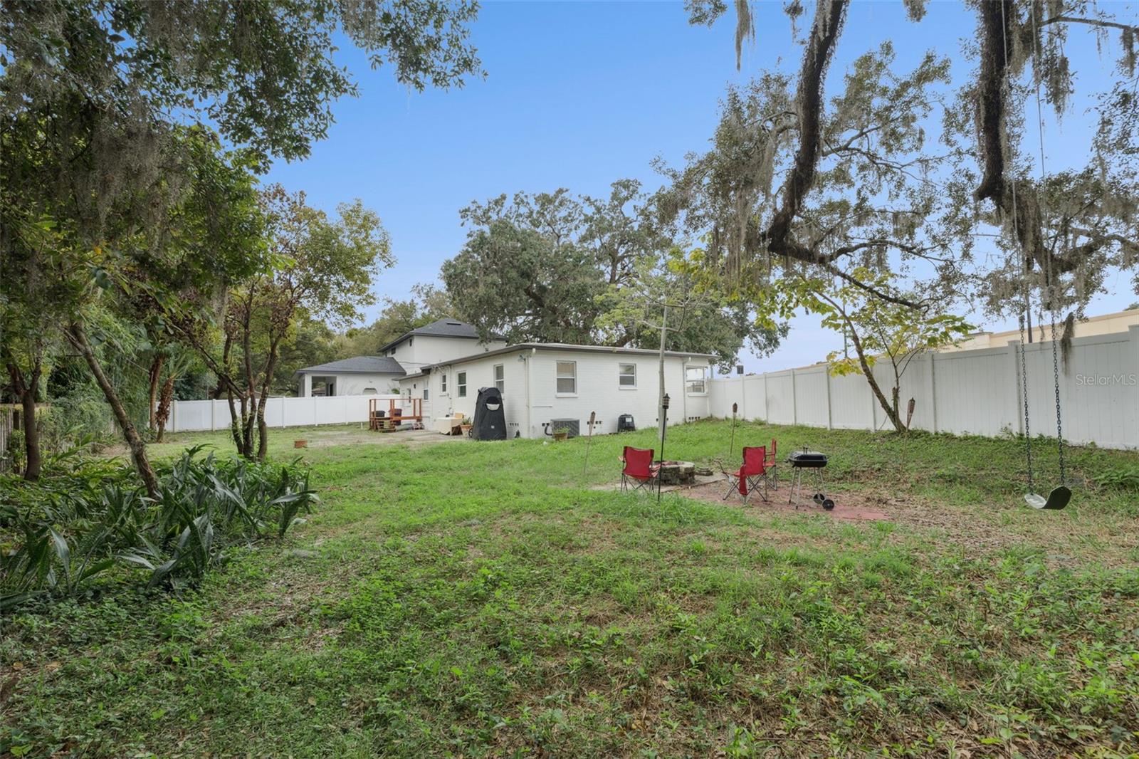 Image 16 of 17 For 2210 E Anderson Street