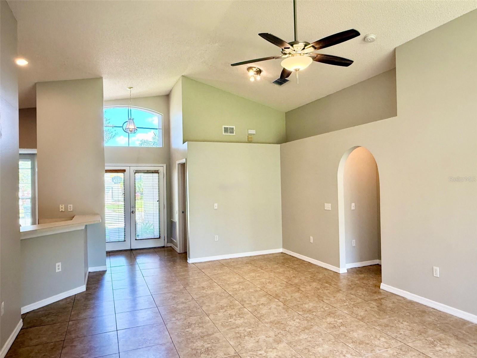 Image 6 of 45 For 623 Hardwood Circle