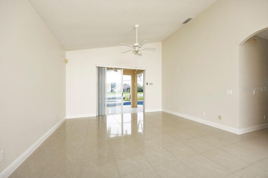 Image 18 of 28 For 13230 Luxbury Loop