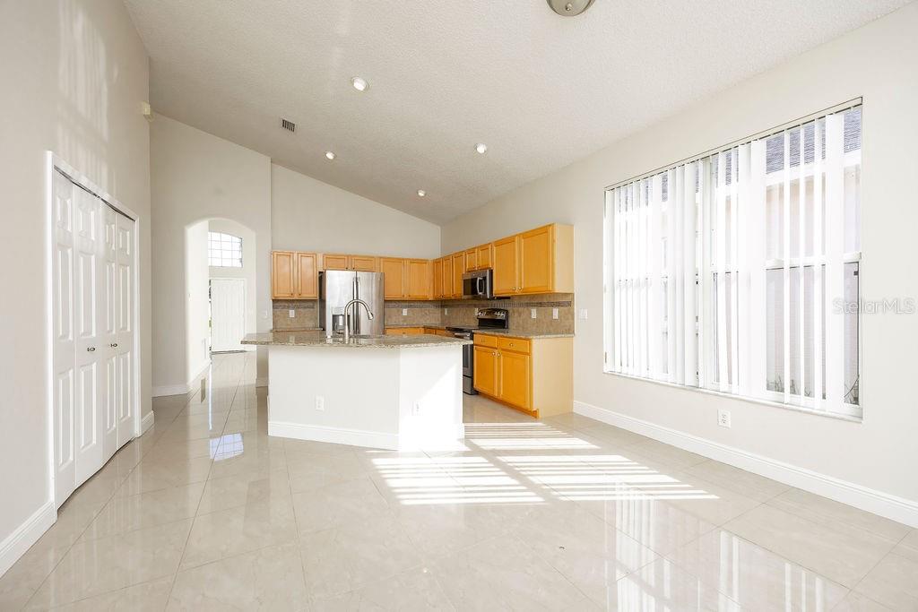 Image 8 of 28 For 13230 Luxbury Loop