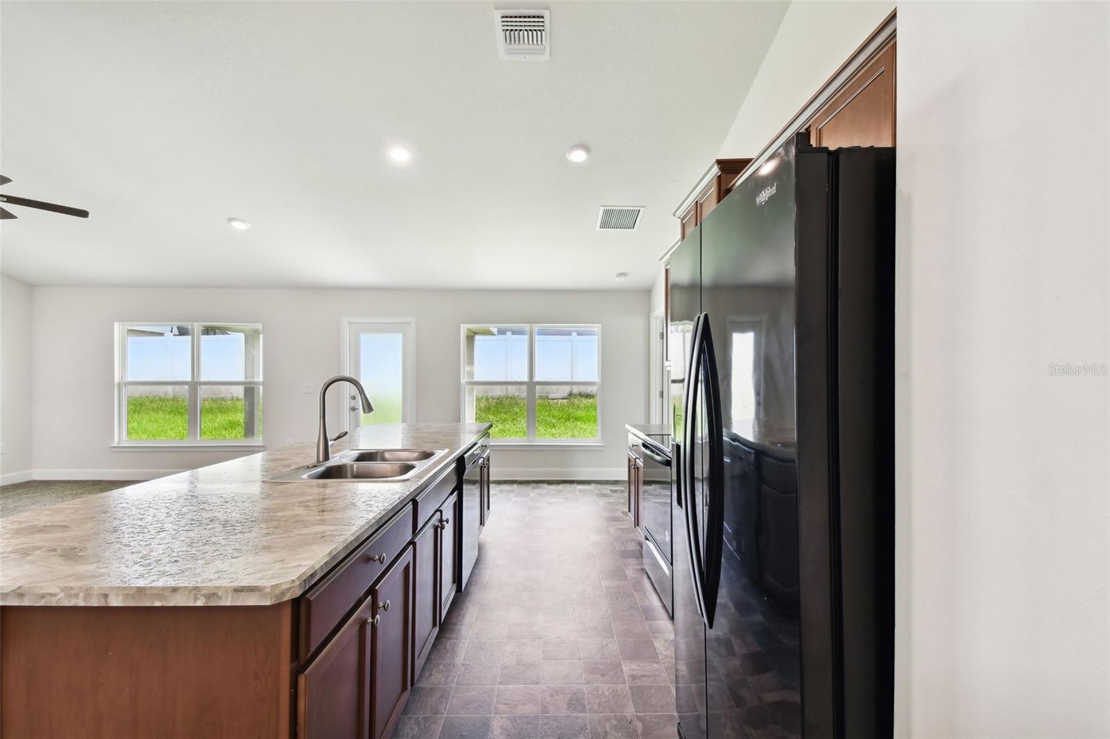 Image 10 of 43 For 360 Cimarron Court