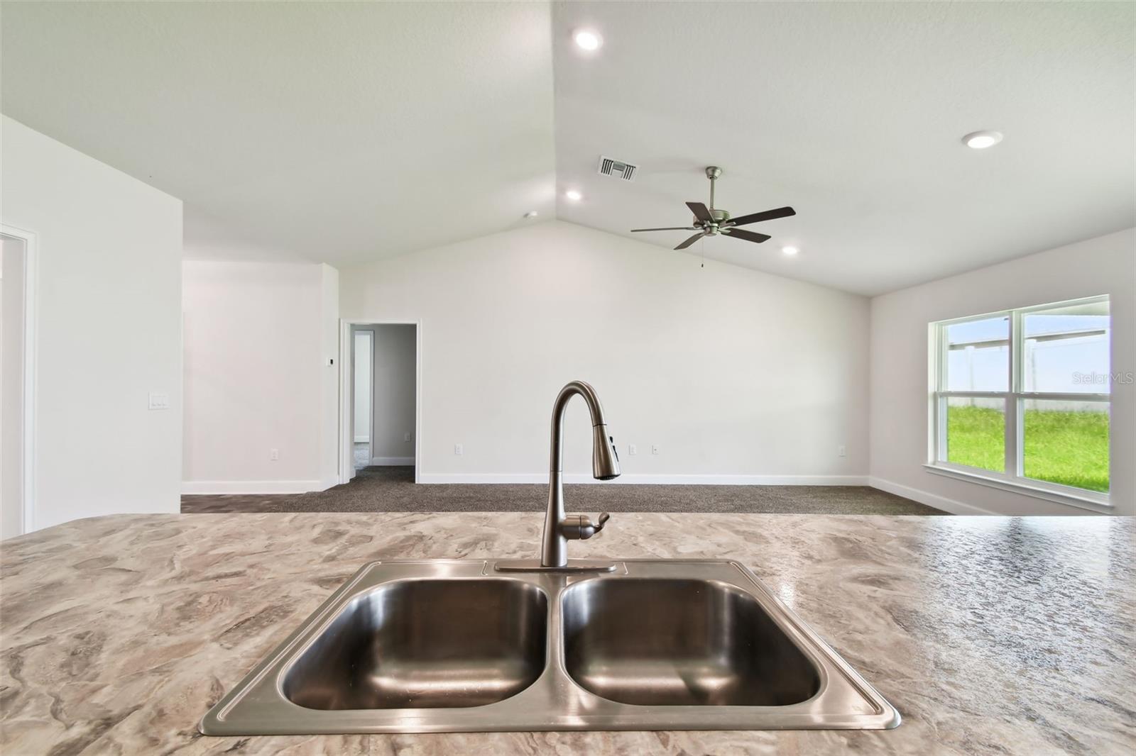 Image 14 of 43 For 360 Cimarron Court