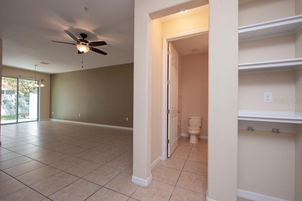 Image 25 of 35 For 9460 Tawnyberry Street