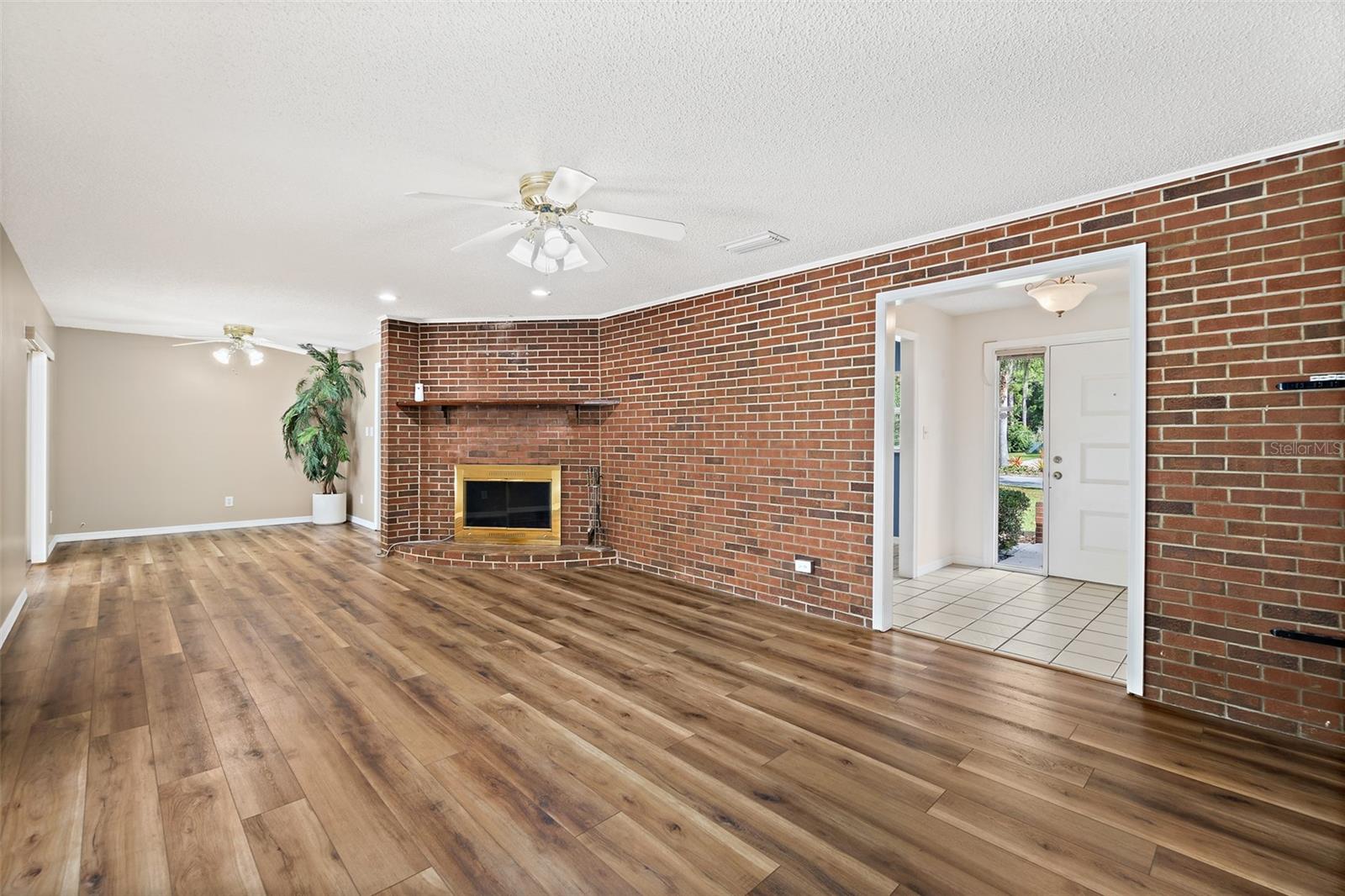 Image 34 of 57 For 5011 Dalehurst Drive