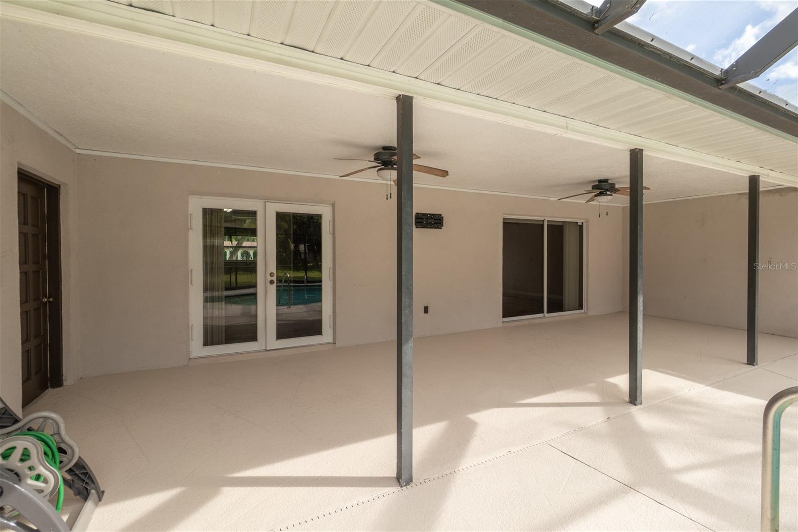 Image 36 of 57 For 5011 Dalehurst Drive