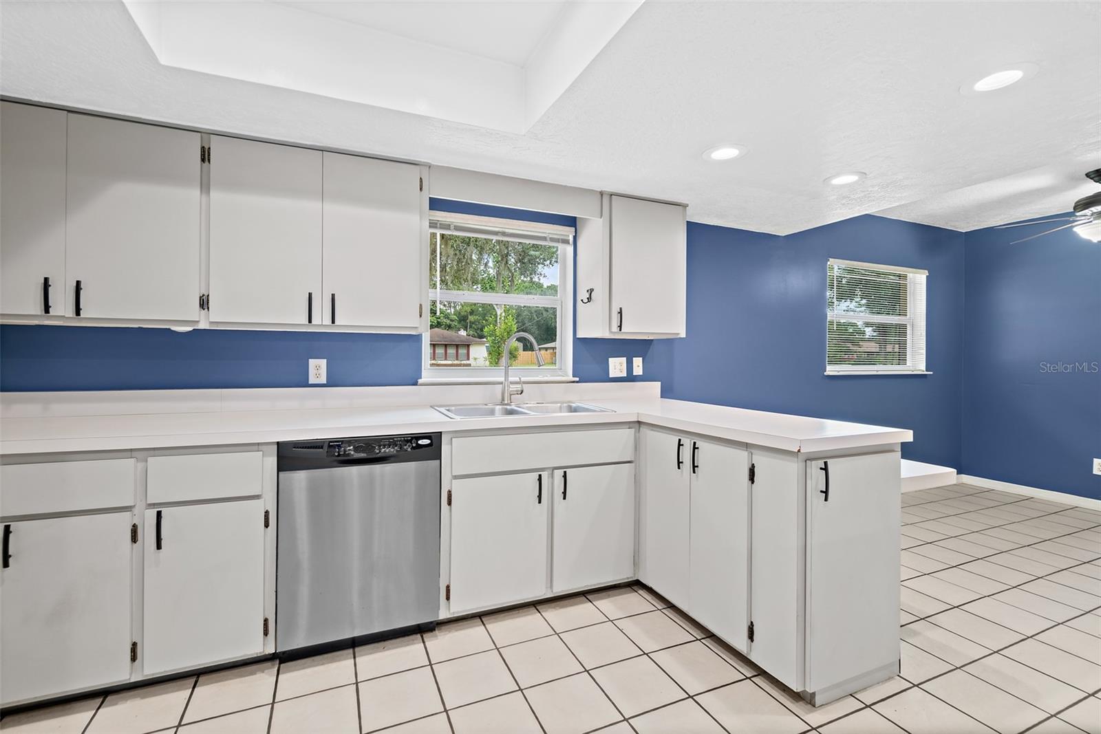Image 6 of 57 For 5011 Dalehurst Drive