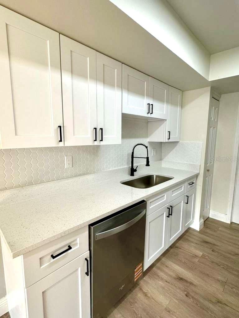 Image 25 of 41 For 2654 Crown Court 2654