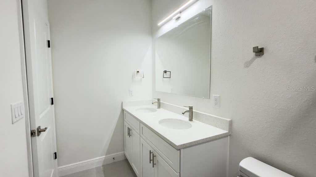 Listing photo id 18 for 2674 Pintado Drive