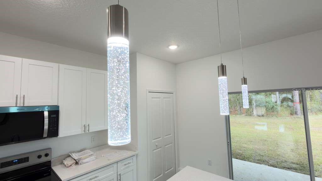 Listing photo id 3 for 2674 Pintado Drive