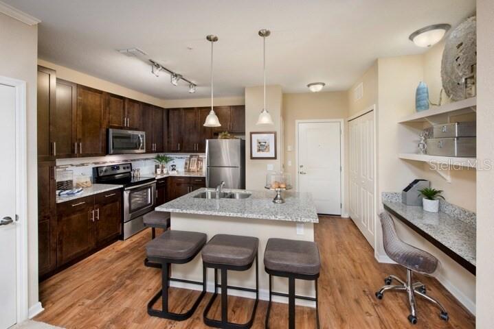 Image 28 of 38 For 3160 Integra Lakes Lane B3