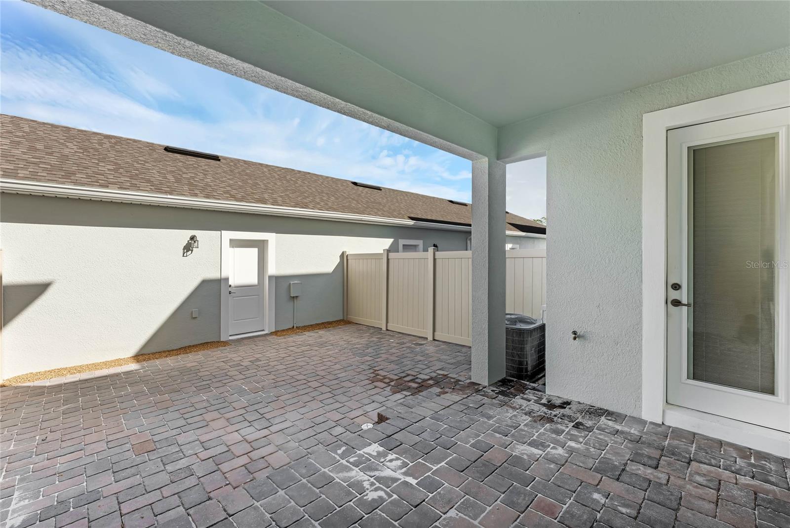 Image 20 of 52 For 15209 Summer Harvest Street