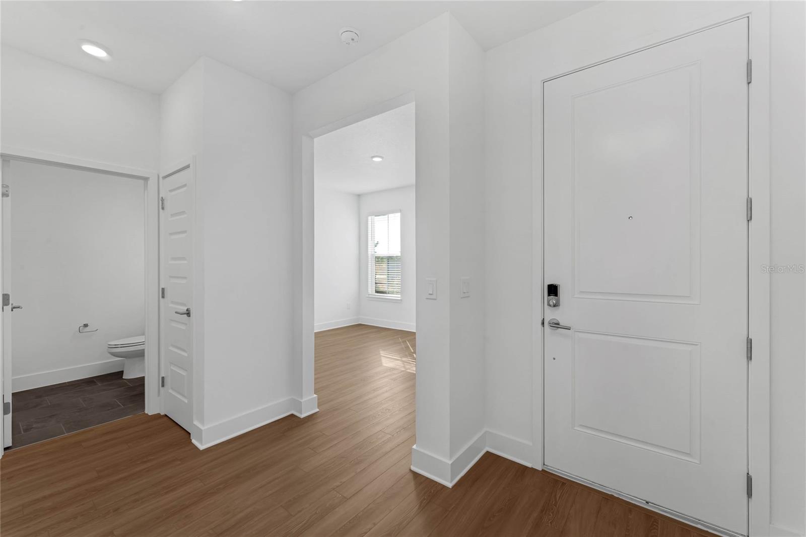 Image 6 of 52 For 15209 Summer Harvest Street