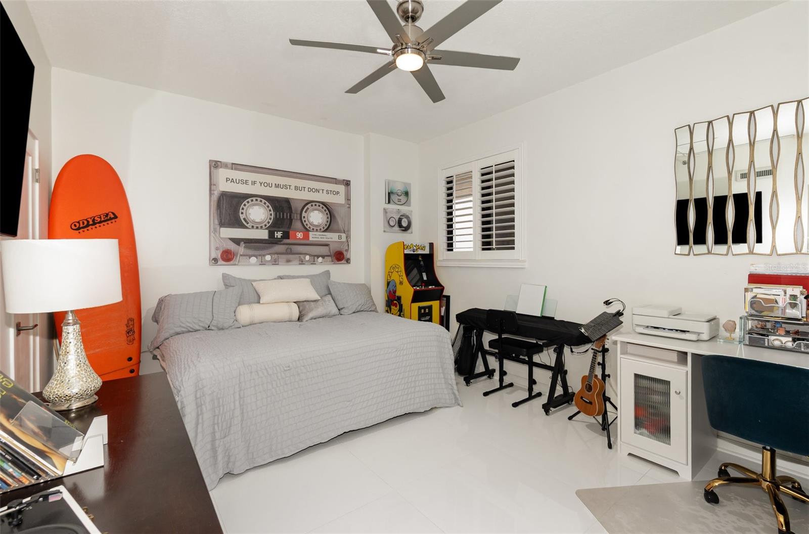 Image 15 of 36 For 530 Central Boulevard 1802