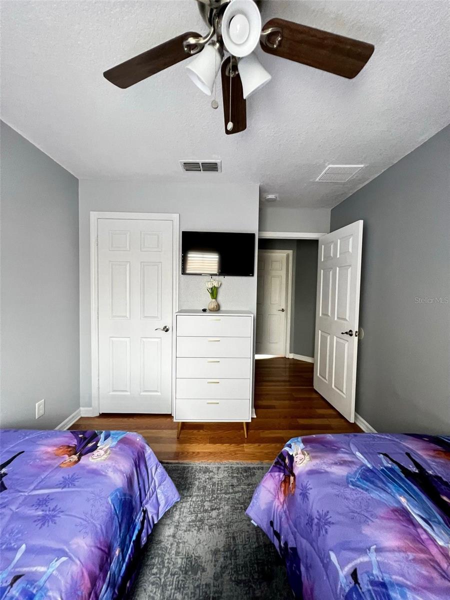 Image 12 of 23 For 3008 White Orchid Road