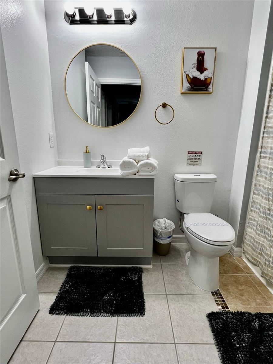 Image 13 of 23 For 3008 White Orchid Road