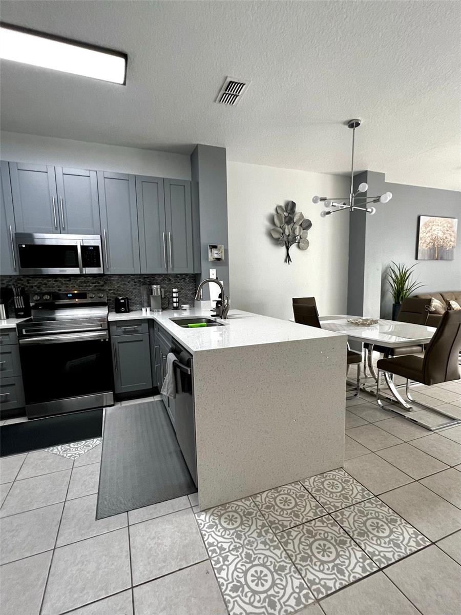 Image 6 of 23 For 3008 White Orchid Road